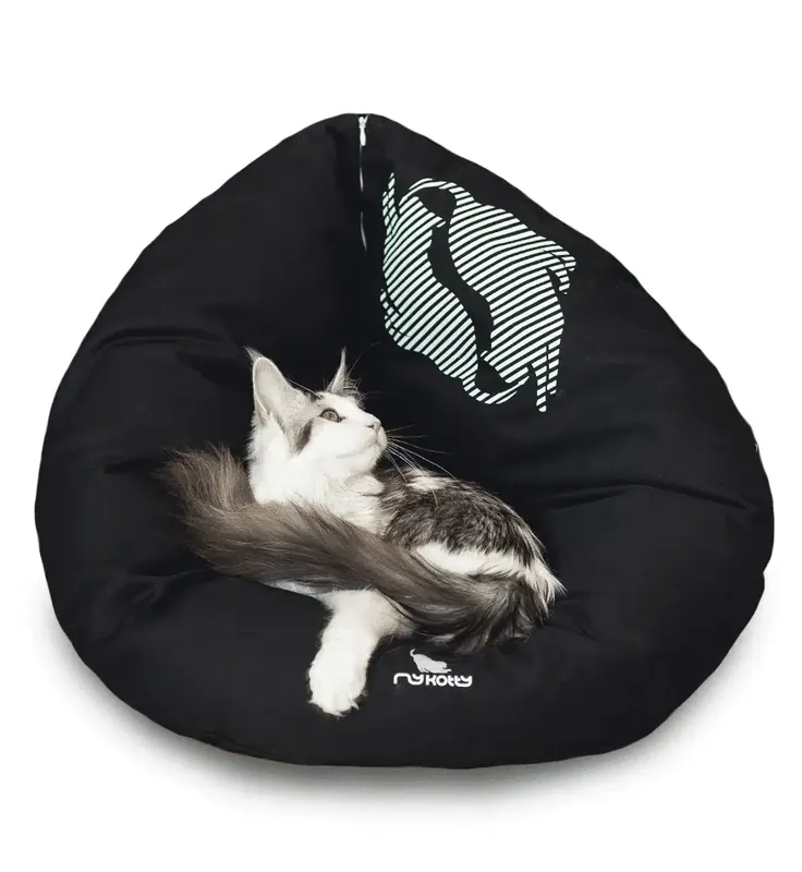 EMI modern catbed black | Nästan slut